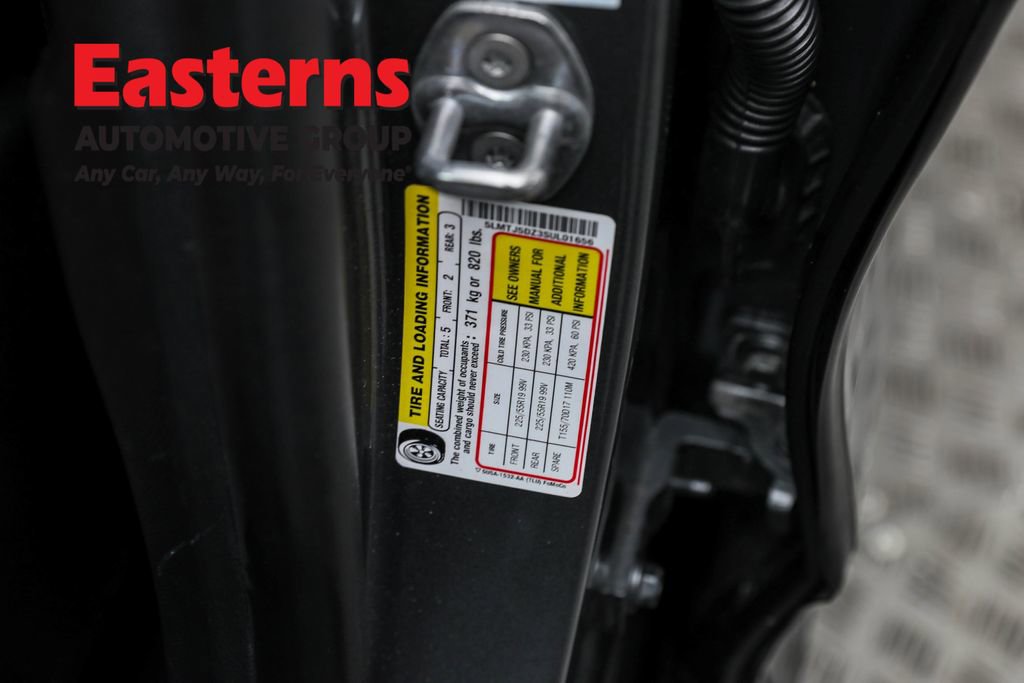 Used 2025 Lincoln Corsair Grand Touring w/ Towing Package image 36