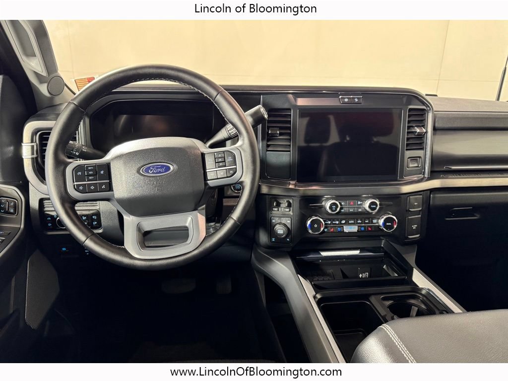 Used 2025 Ford F350 Lariat w/ Black Appearance Package AWD/4WD image 16