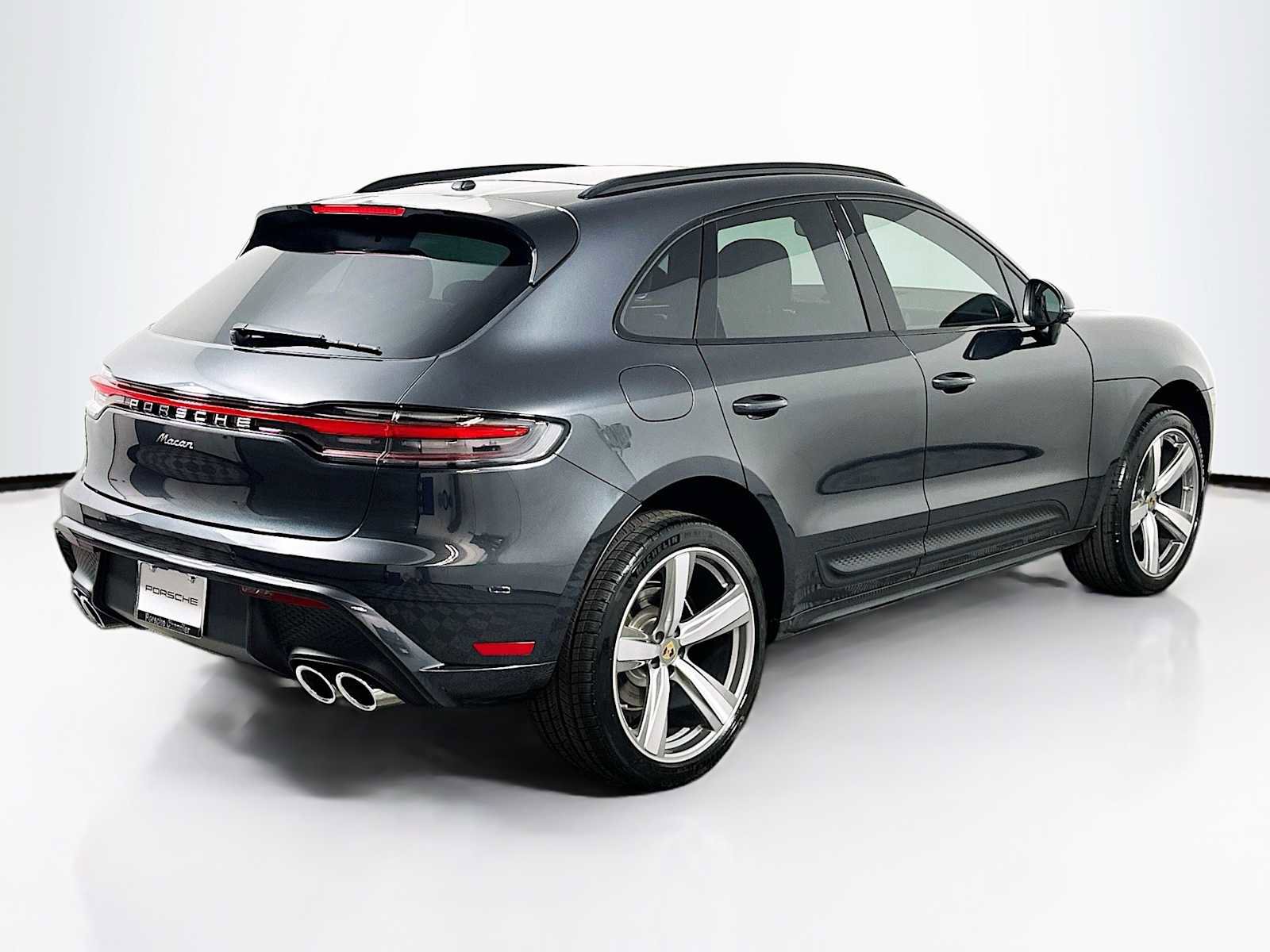 New 2026 Porsche Macan AWD/4WD image 9
