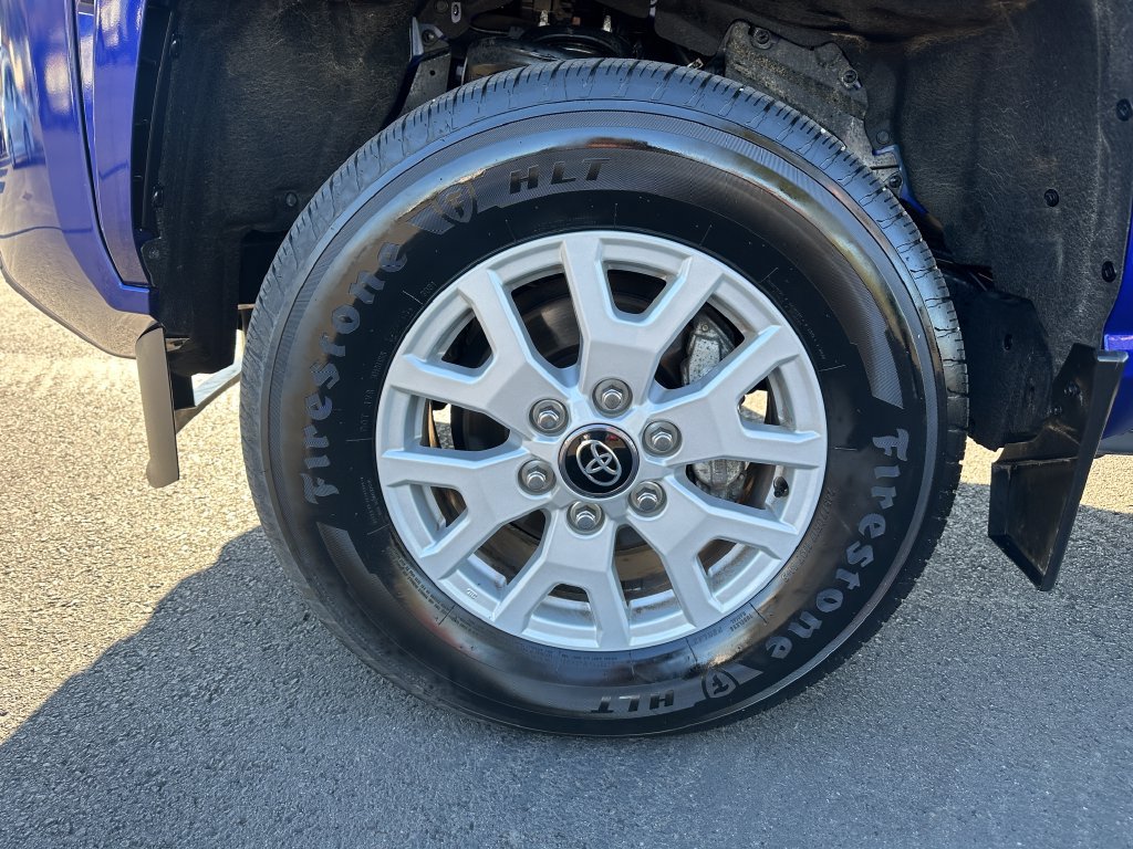 Certified 2024 Toyota Tacoma SR5 AWD/4WD image 13
