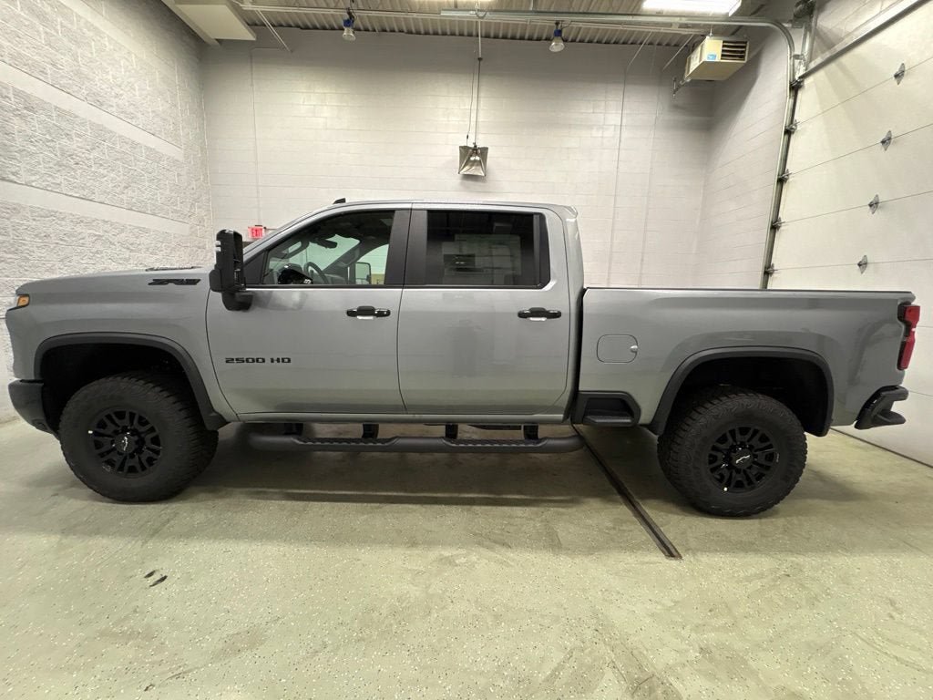 New 2026 Chevrolet Silverado 2500 ZR2 w/ LPO, Dark Essentials Package AWD/4WD image 8