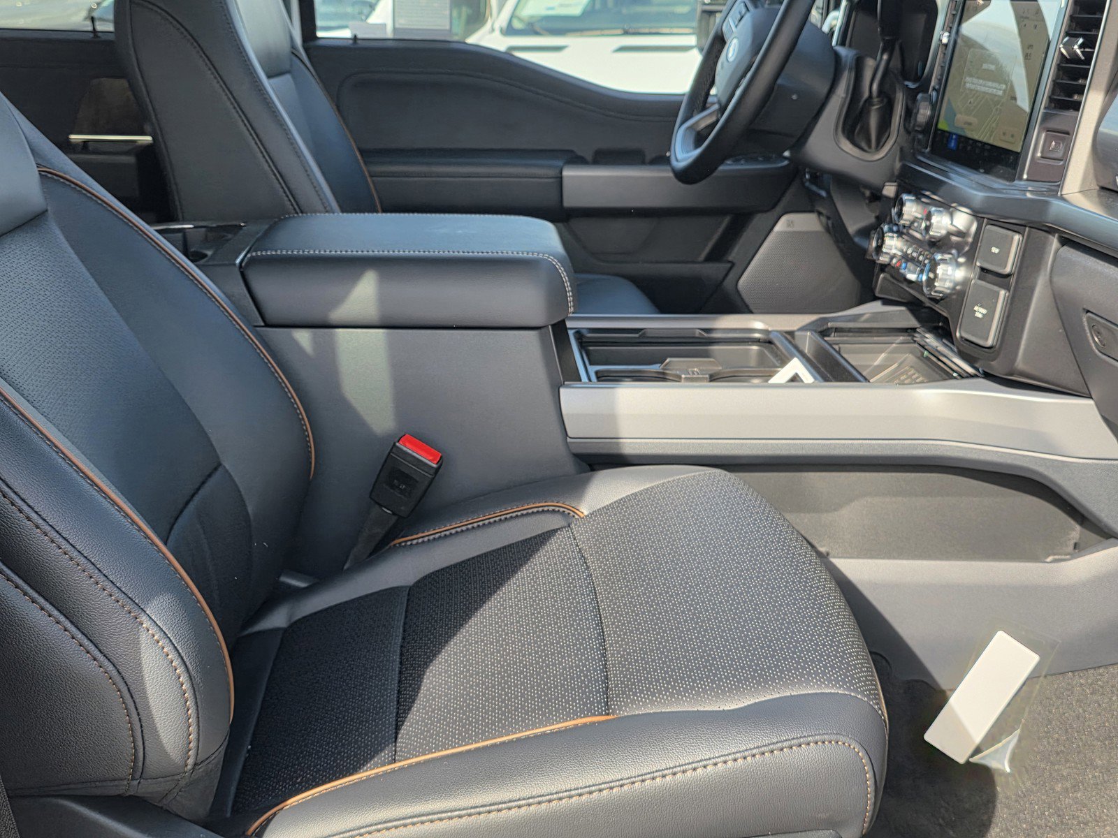 New 2026 Ford F250 Lariat w/ Tremor Off-Road Package image 15