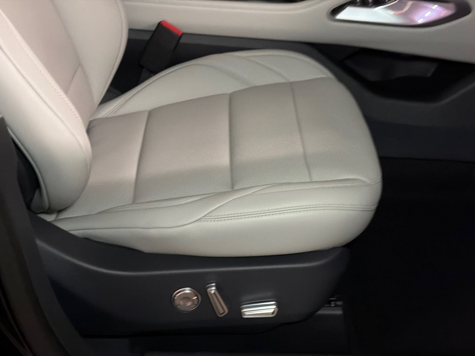 New 2026 Lincoln Nautilus Premier w/ Equipment Group 102A AWD/4WD image 12