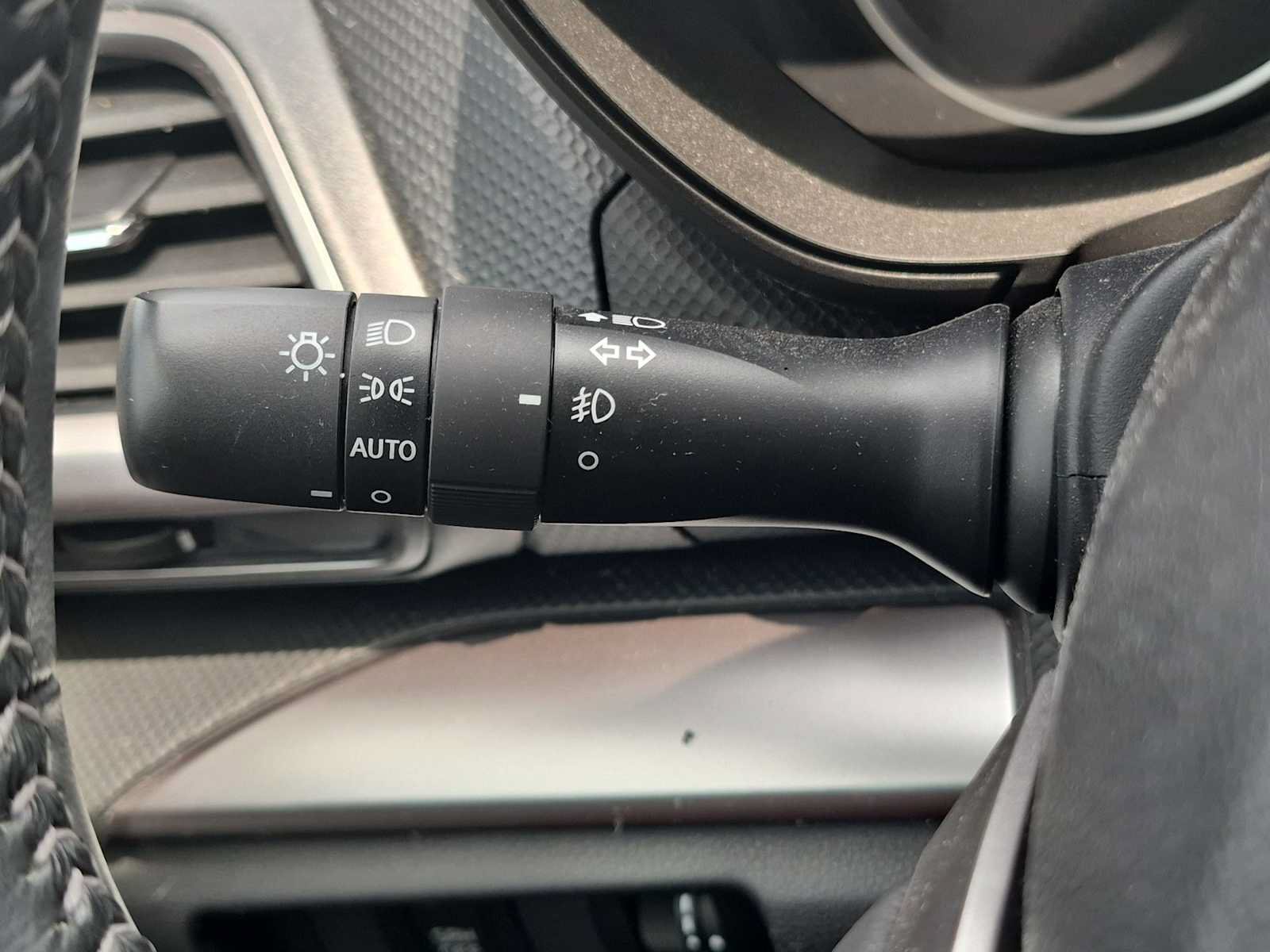 Used 2023 Subaru Forester Premium AWD/4WD image 27