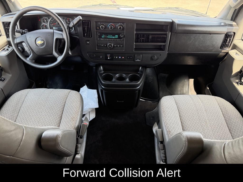 Used 2025 Chevrolet Express 3500 LT w/ LT Preferred Equipment Group RWD image 10