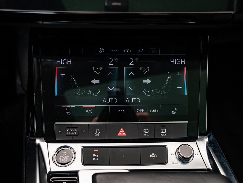 Used 2022 Audi e-tron Premium w/ Convenience Plus Package image 36