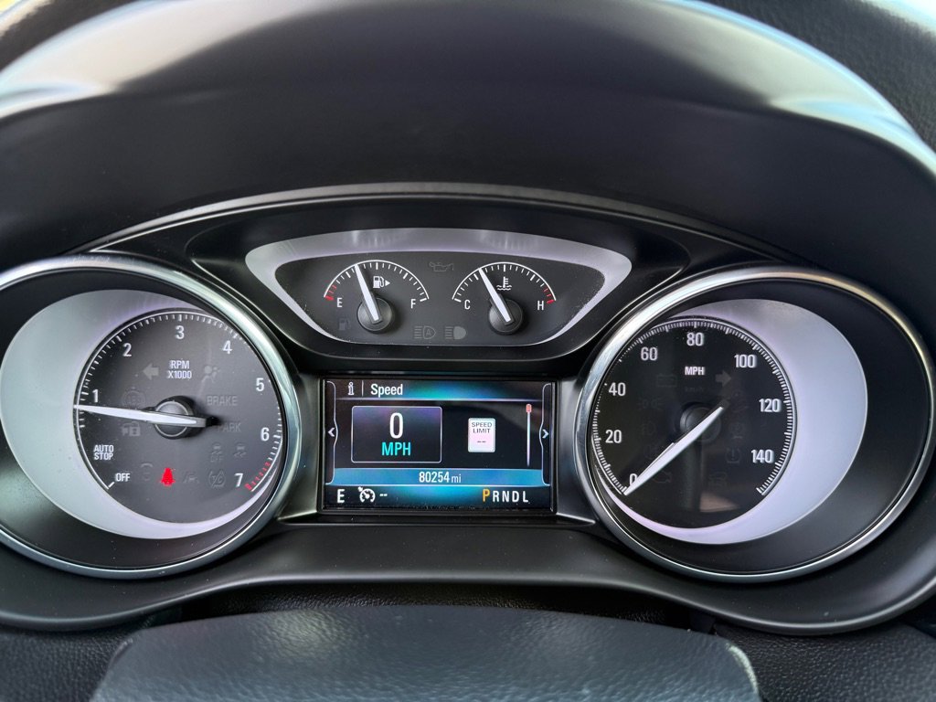 Used 2020 Buick Envision Essence image 34