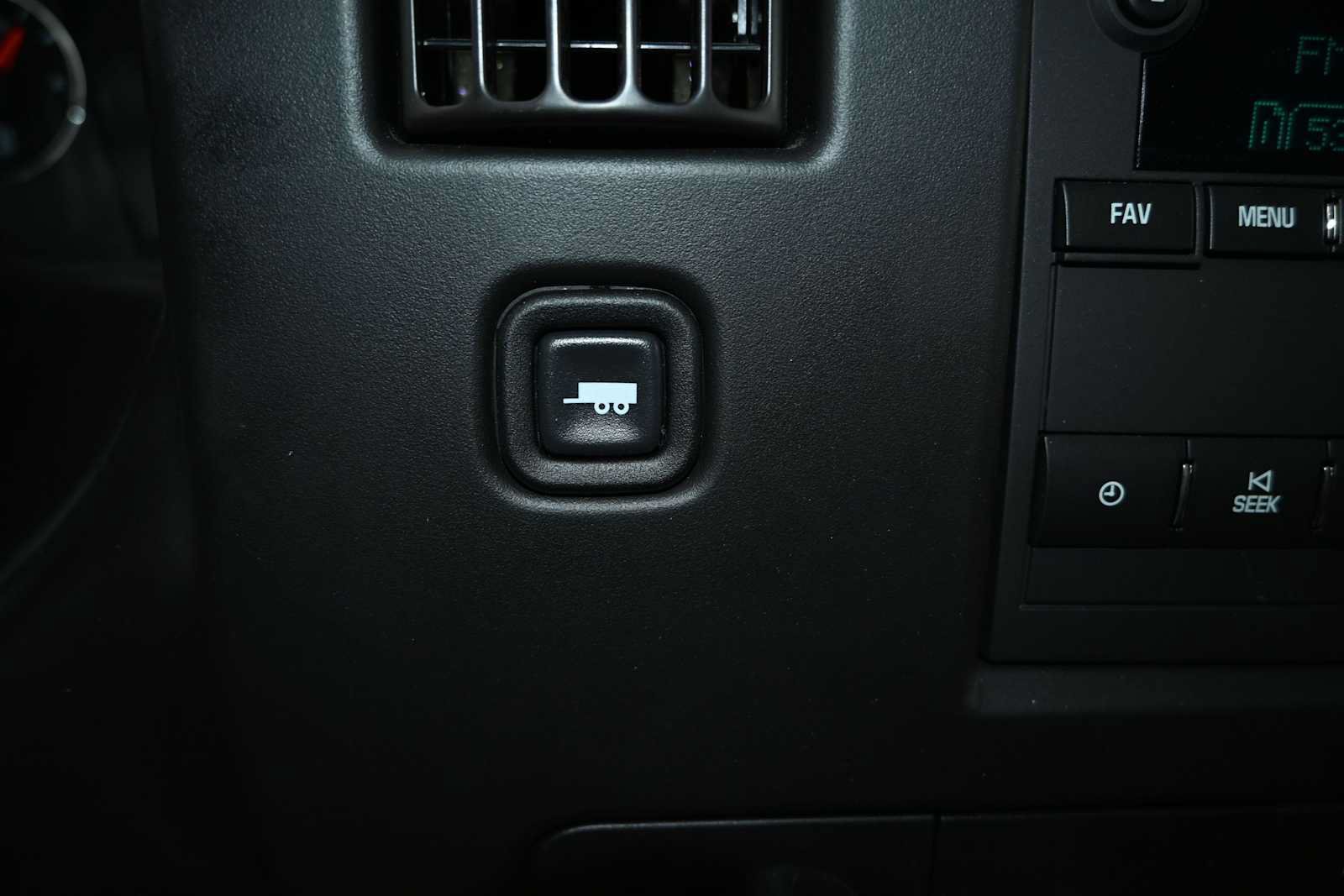 Used 2024 GMC Savana 4500 w/ Power Convenience Package RWD image 19