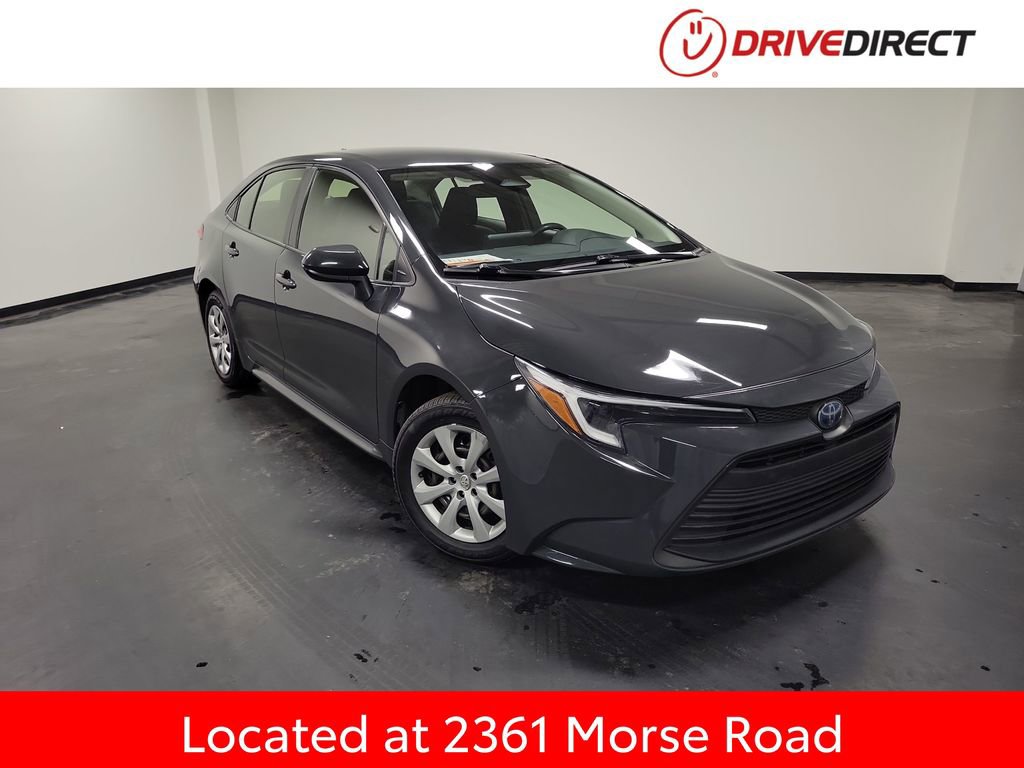 Used 2023 Toyota Corolla LE w/ Carpet Mat Package (TMS) image 1