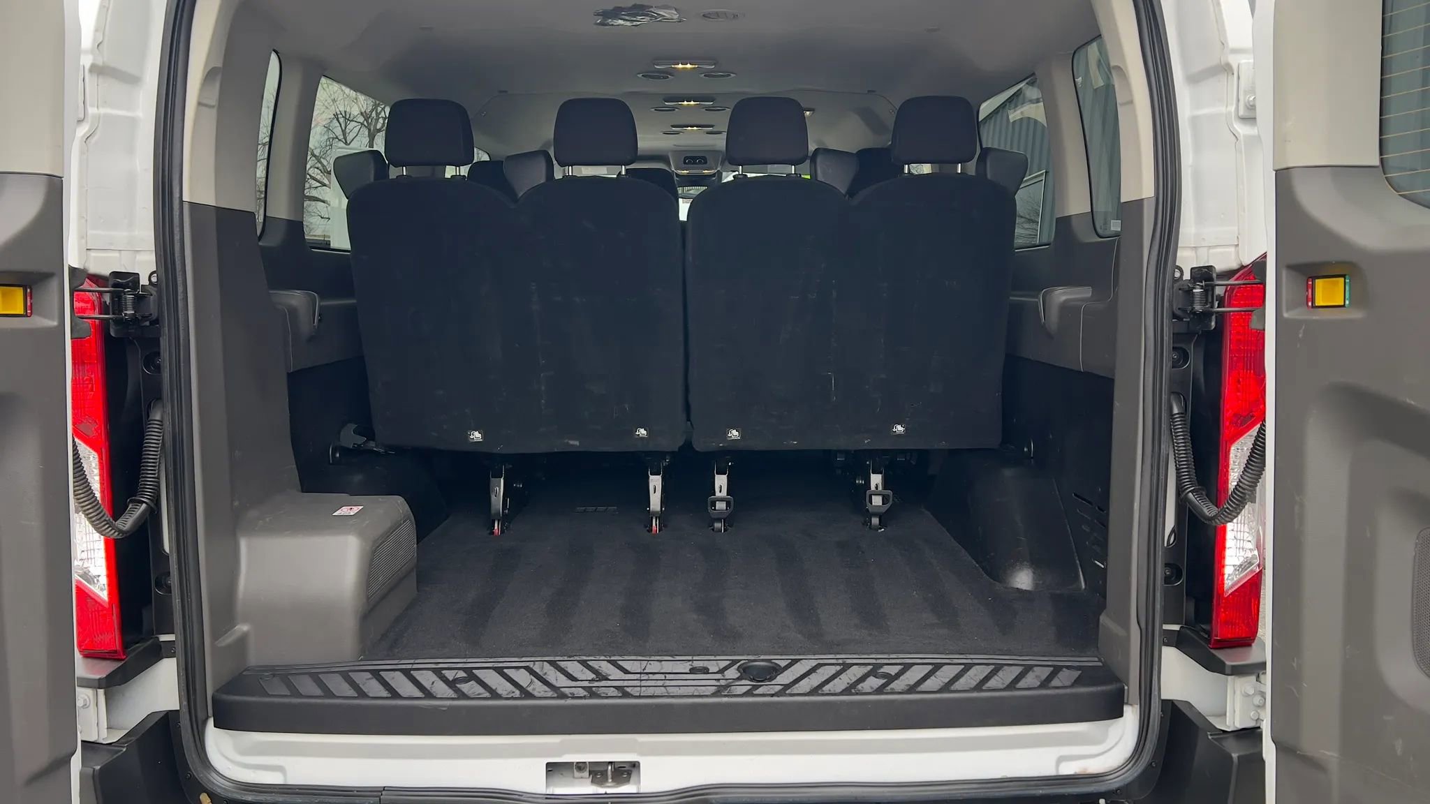 Used 2024 Ford Transit 350 XLT image 9