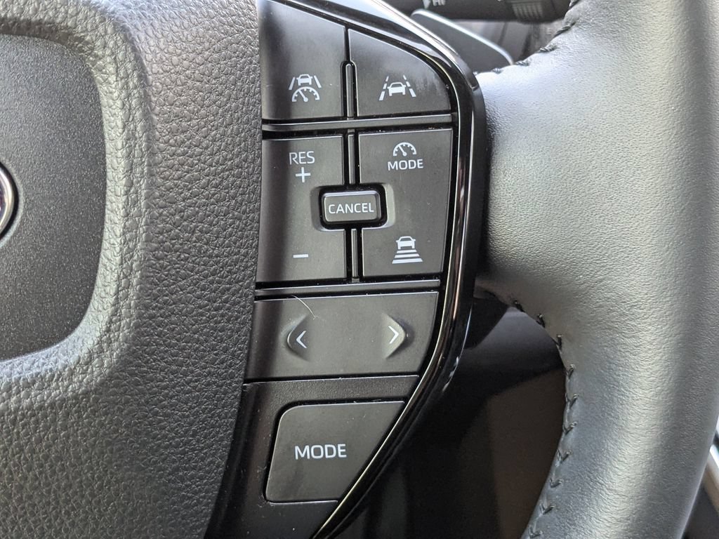 Used 2025 Subaru Solterra w/ Premium Convenience Package AWD/4WD image 23