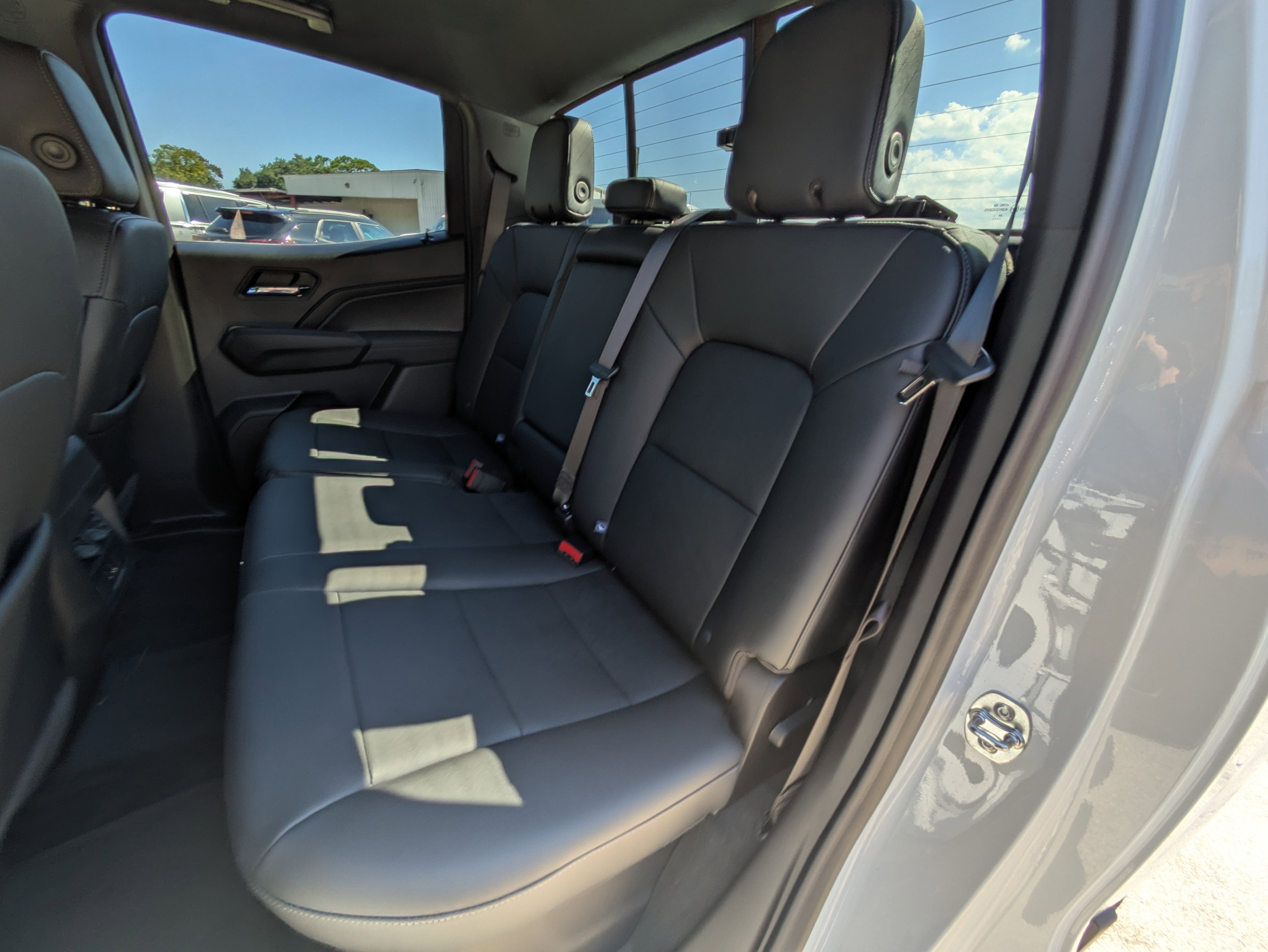 New 2025 Chevrolet Colorado W/T w/ WT Convenience Package II image 8