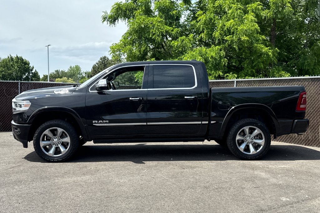 Used 2022 RAM 1500 Limited w/ Body Color Bumper Group AWD/4WD image 8