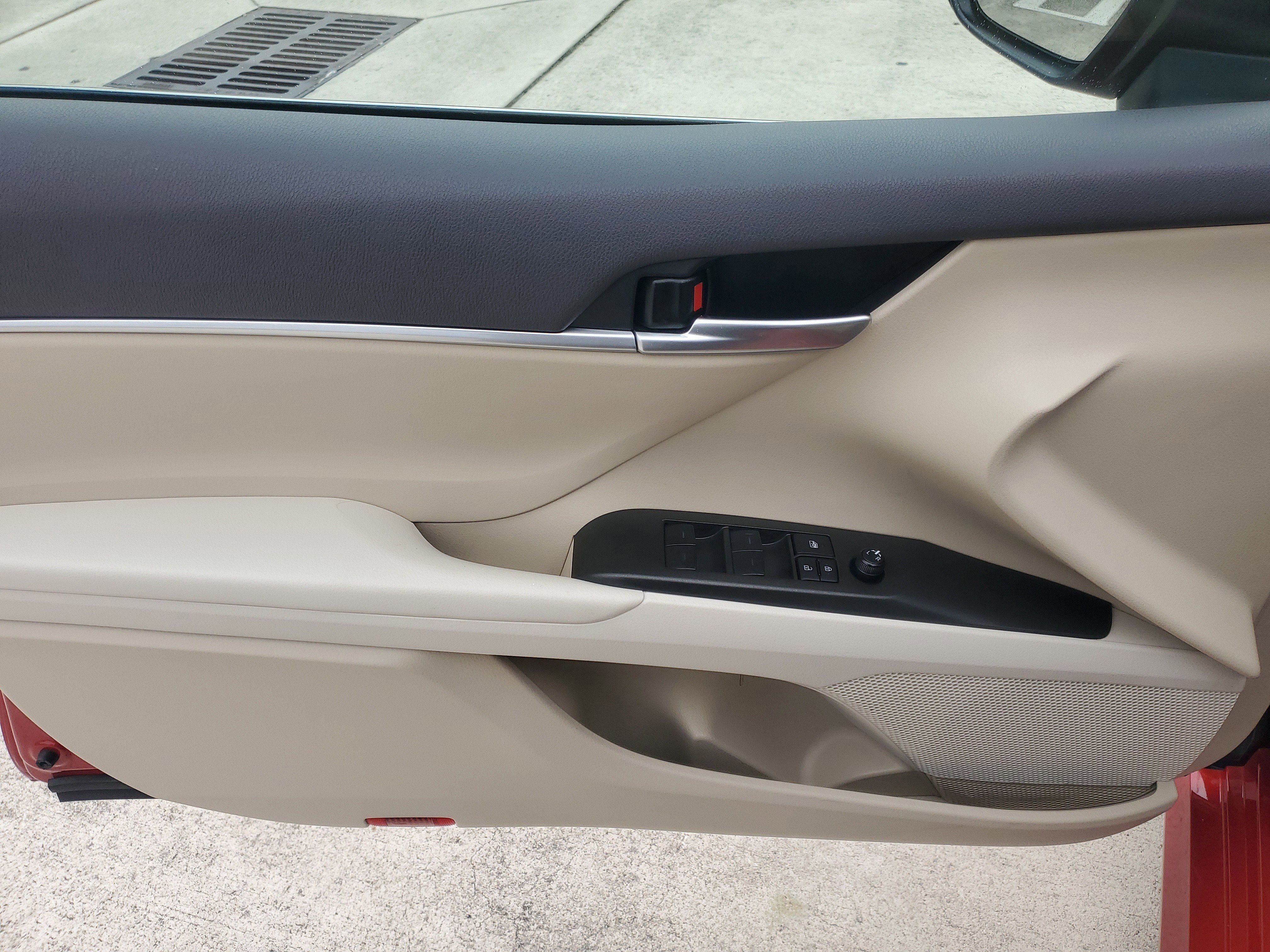 Used 2023 Toyota Camry LE image 18