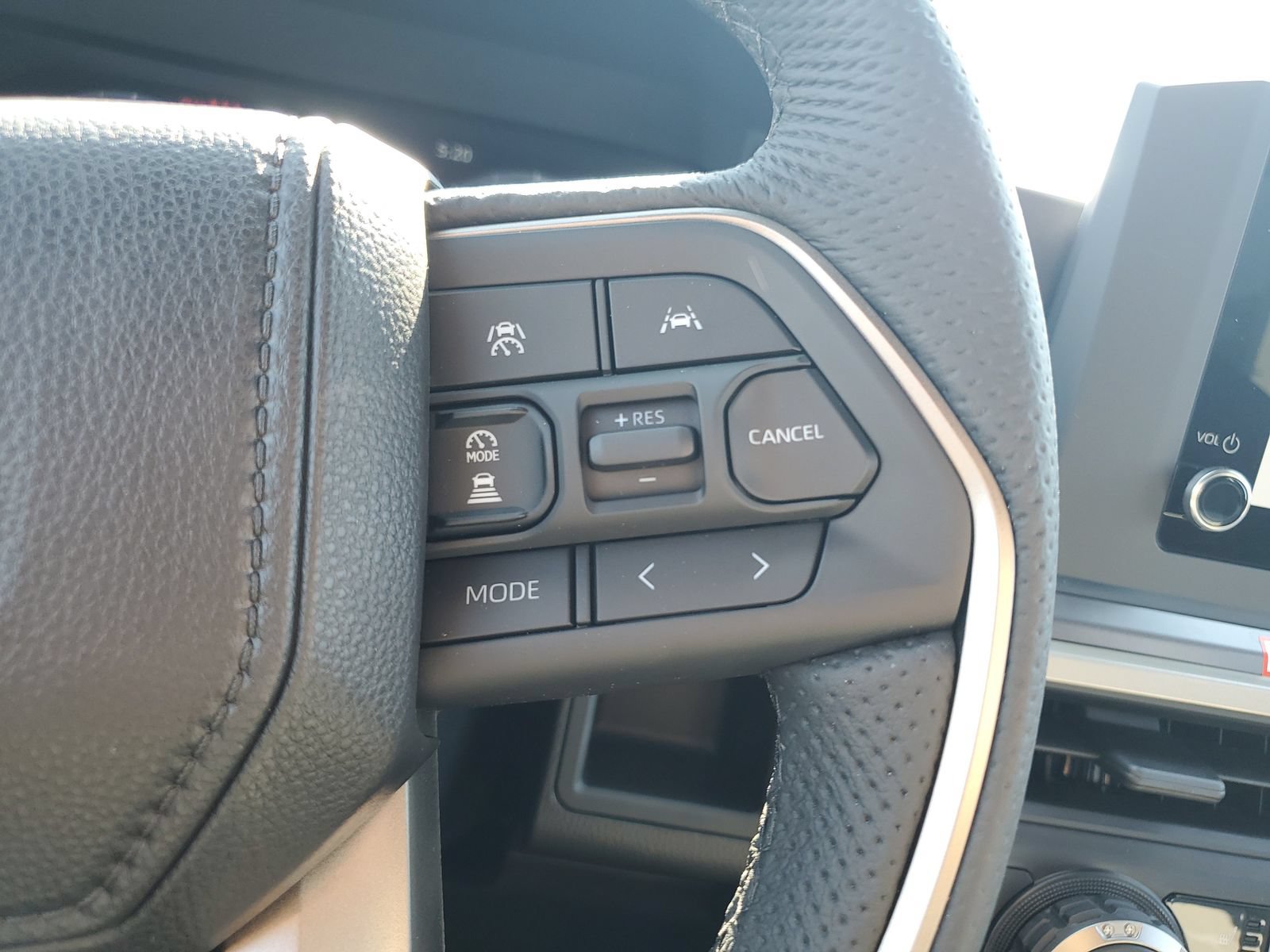 Certified 2026 Toyota Tacoma TRD Off-Road AWD/4WD image 23