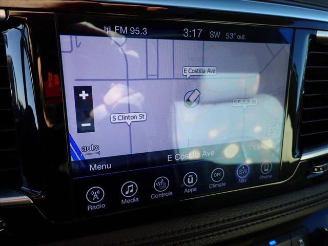 Used 2017 Chrysler Pacifica Limited w/ Advanced Safetytec Group image 24