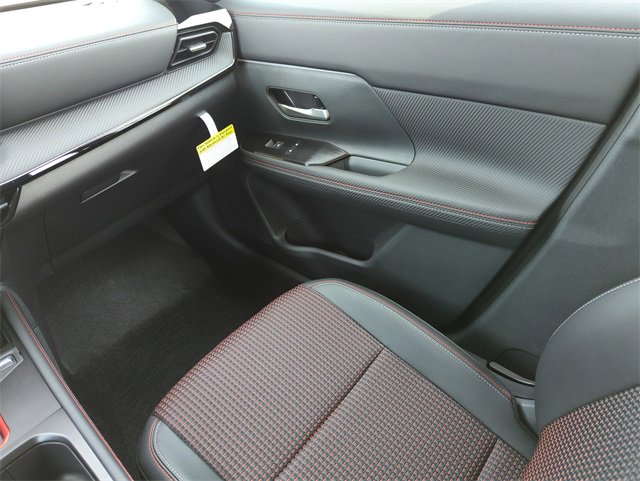 New 2026 Nissan Kicks SR image 23