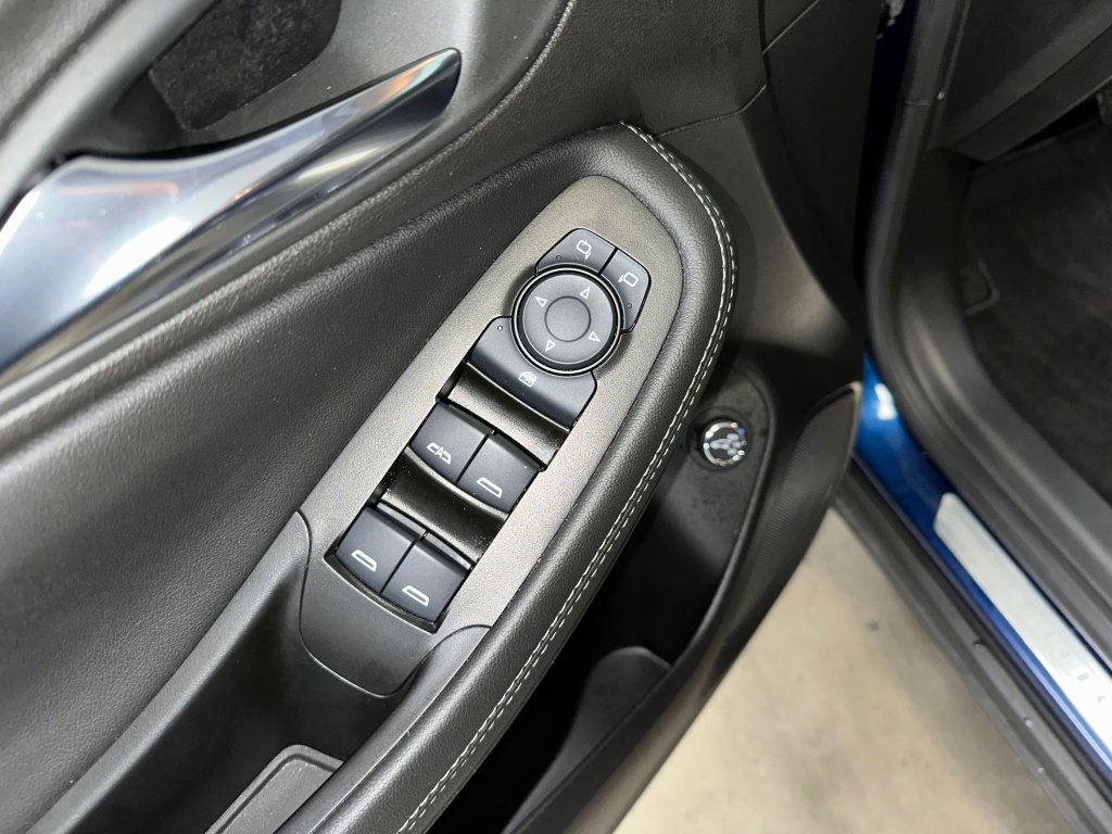 Certified 2023 Buick Encore GX Select image 5