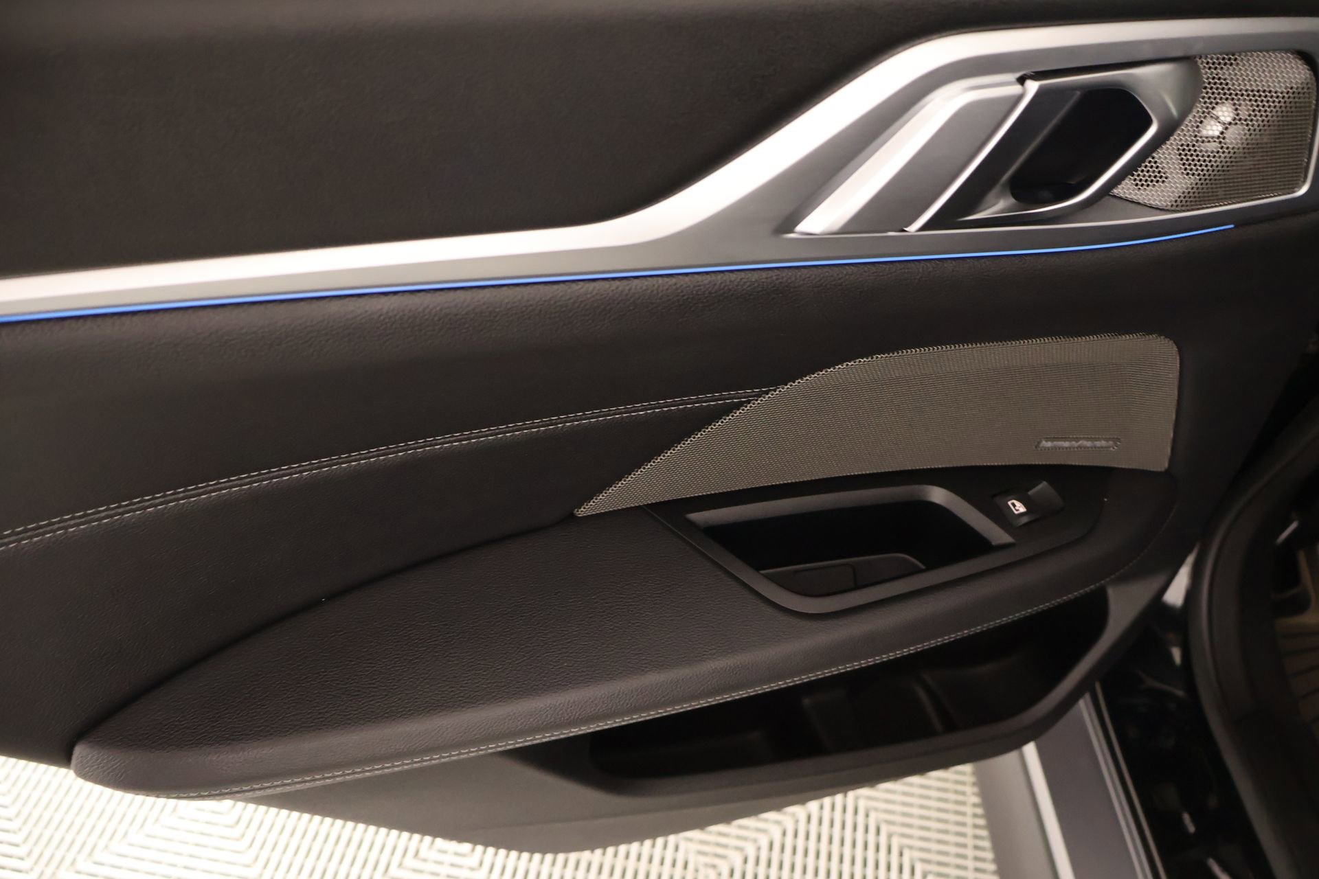 Used 2023 BMW i4 eDrive35 w/ Premium Package image 18