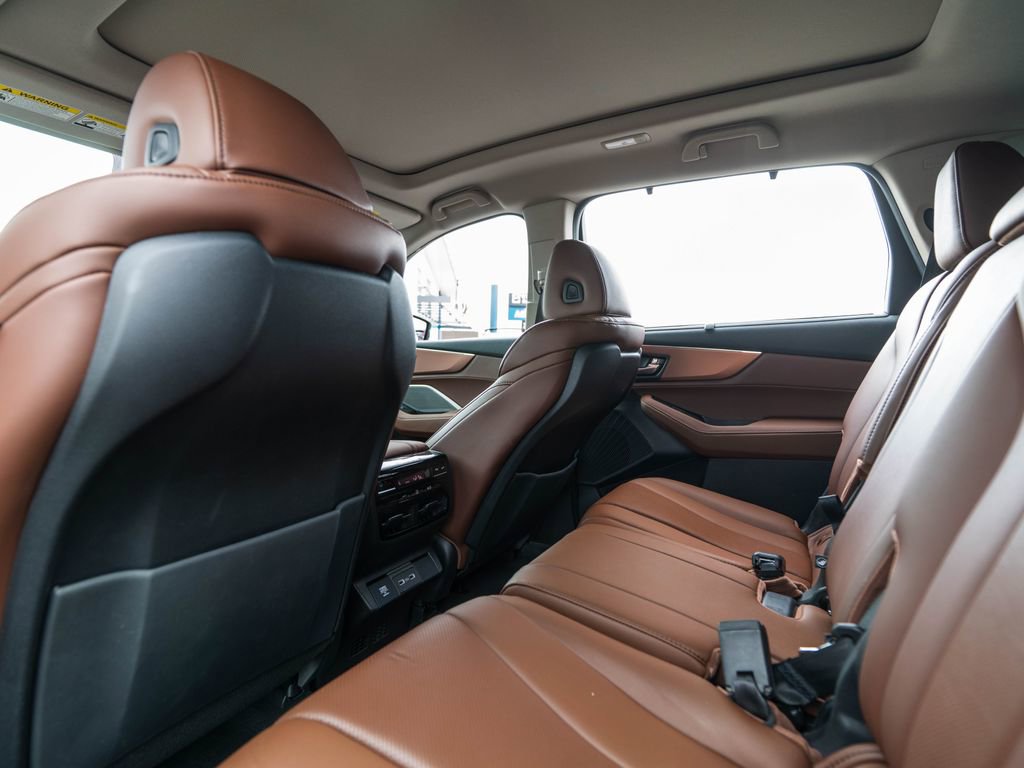Certified 2023 Acura MDX SH-AWD w/ Technology Package image 18