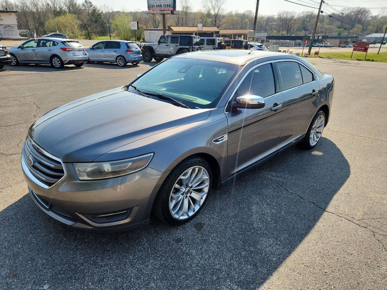 Used 2014 Ford Taurus Limited w/ Equipment Group 301A FWD image 5
