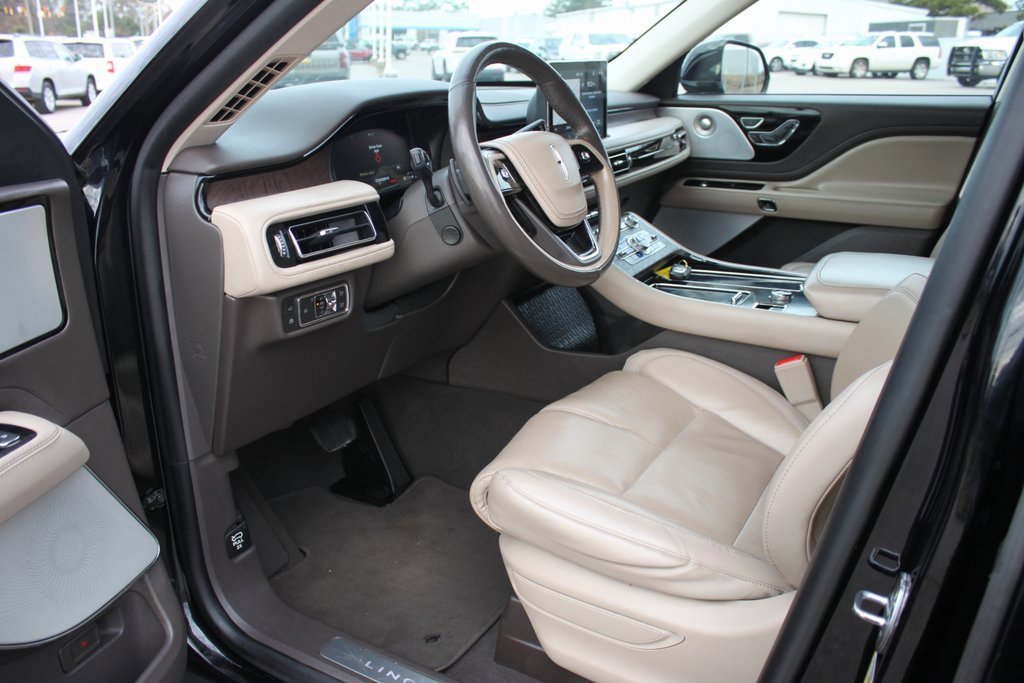 Used 2021 Lincoln Aviator Grand Touring w/ Equipment Group 302A image 14