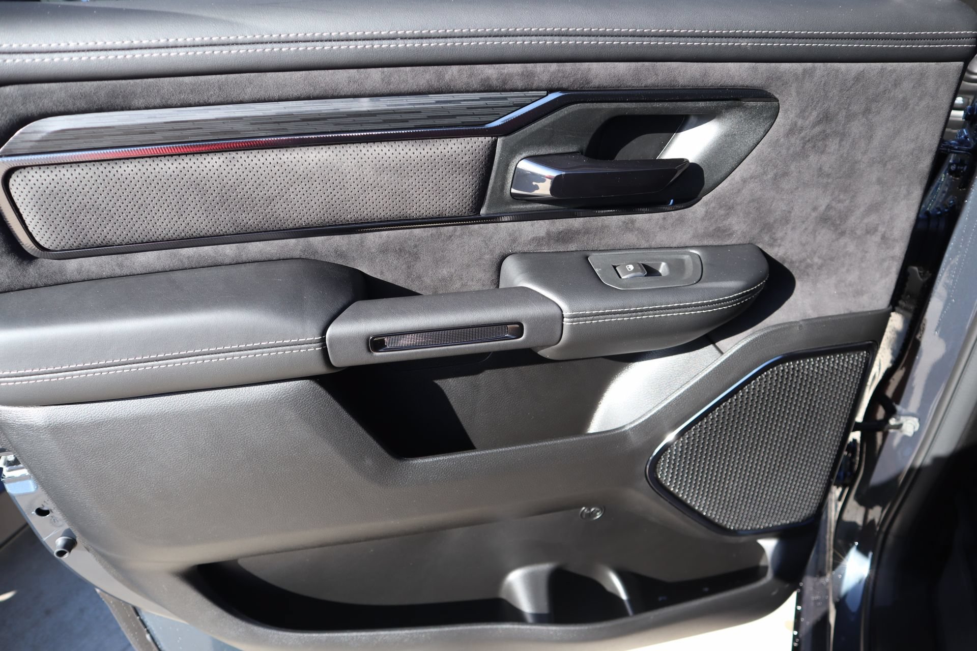 New 2026 RAM 1500 RHO AWD/4WD image 18