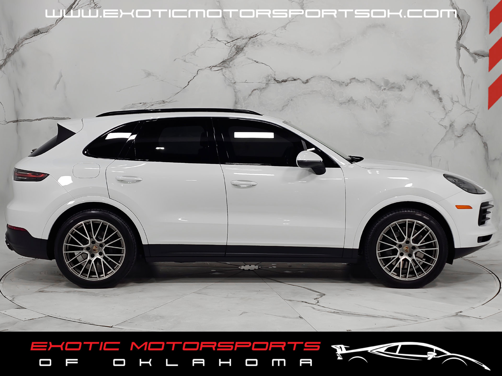 Used 2023 Porsche Cayenne S Platinum AWD/4WD image 11