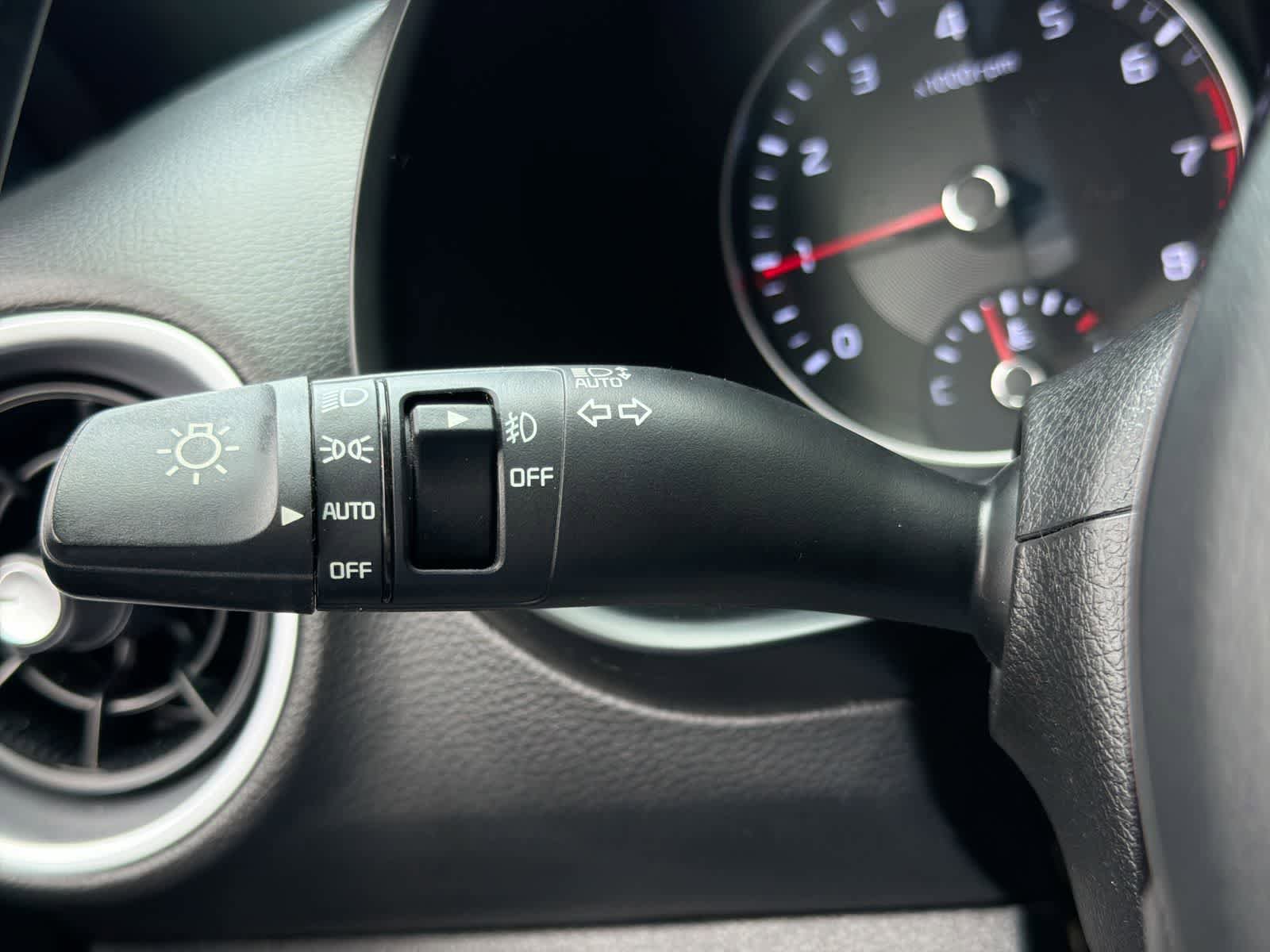 Used 2023 Kia Forte GT-Line w/ GT-Line Premium Package FWD image 28