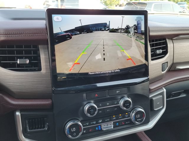 Used 2022 Ford Expedition Limited AWD/4WD image 16