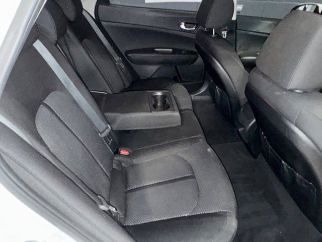 Used 2017 Kia Optima LX image 9