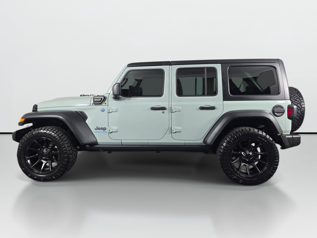 Used 2023 Jeep Wrangler Unlimited w/ Cold Weather Group AWD/4WD image 3