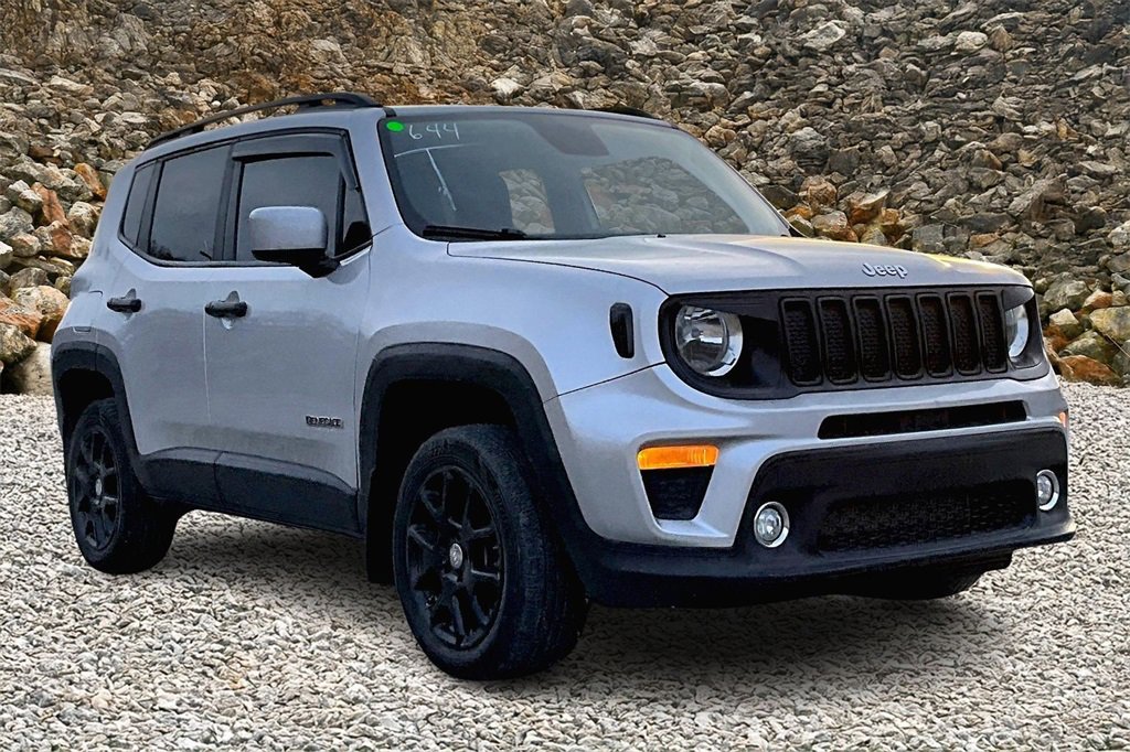 Used 2020 Jeep Renegade Latitude image 10