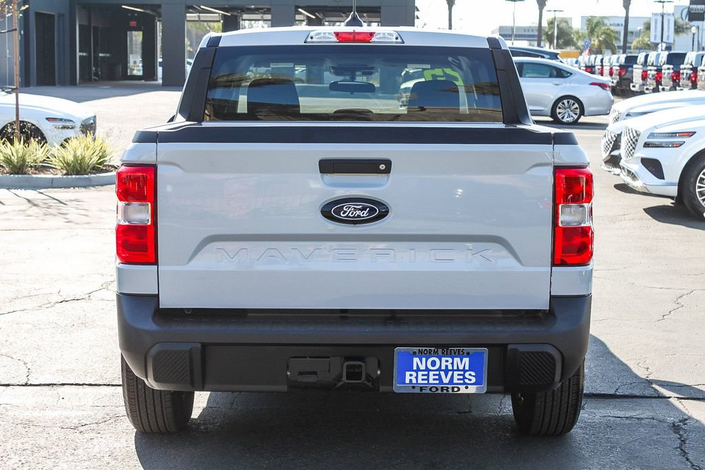 Used 2025 Ford Maverick XL w/ Equipment Group 102A image 8