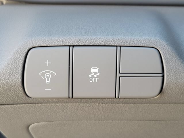 New 2026 Hyundai Elantra Sport FWD image 19