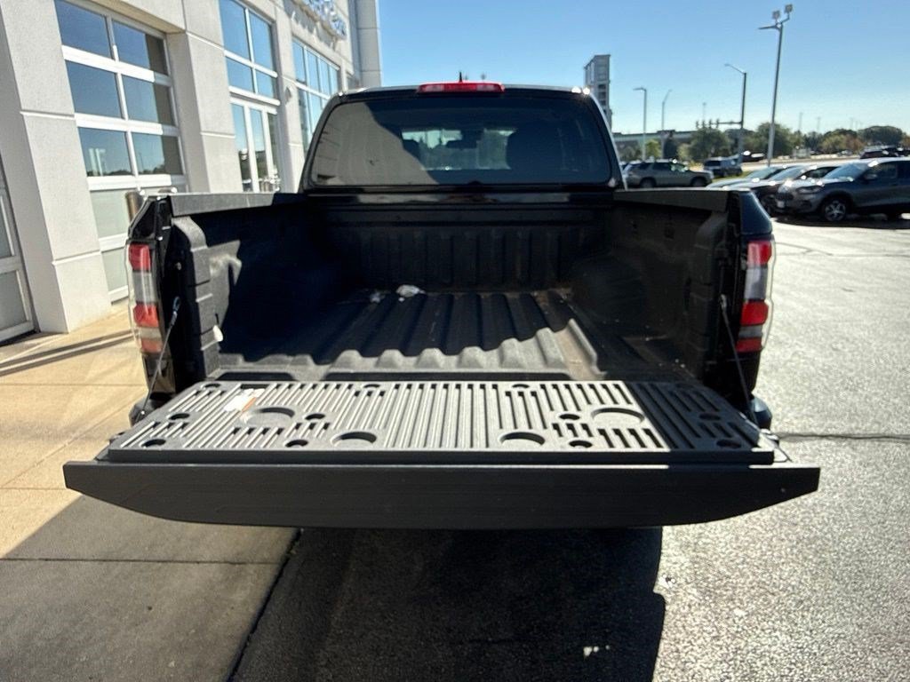 Used 2024 Nissan Frontier S w/ S Utility Package AWD/4WD image 8