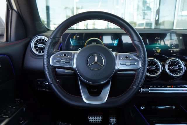 Certified 2022 Mercedes-Benz GLB 35 AMG 4MATIC image 18