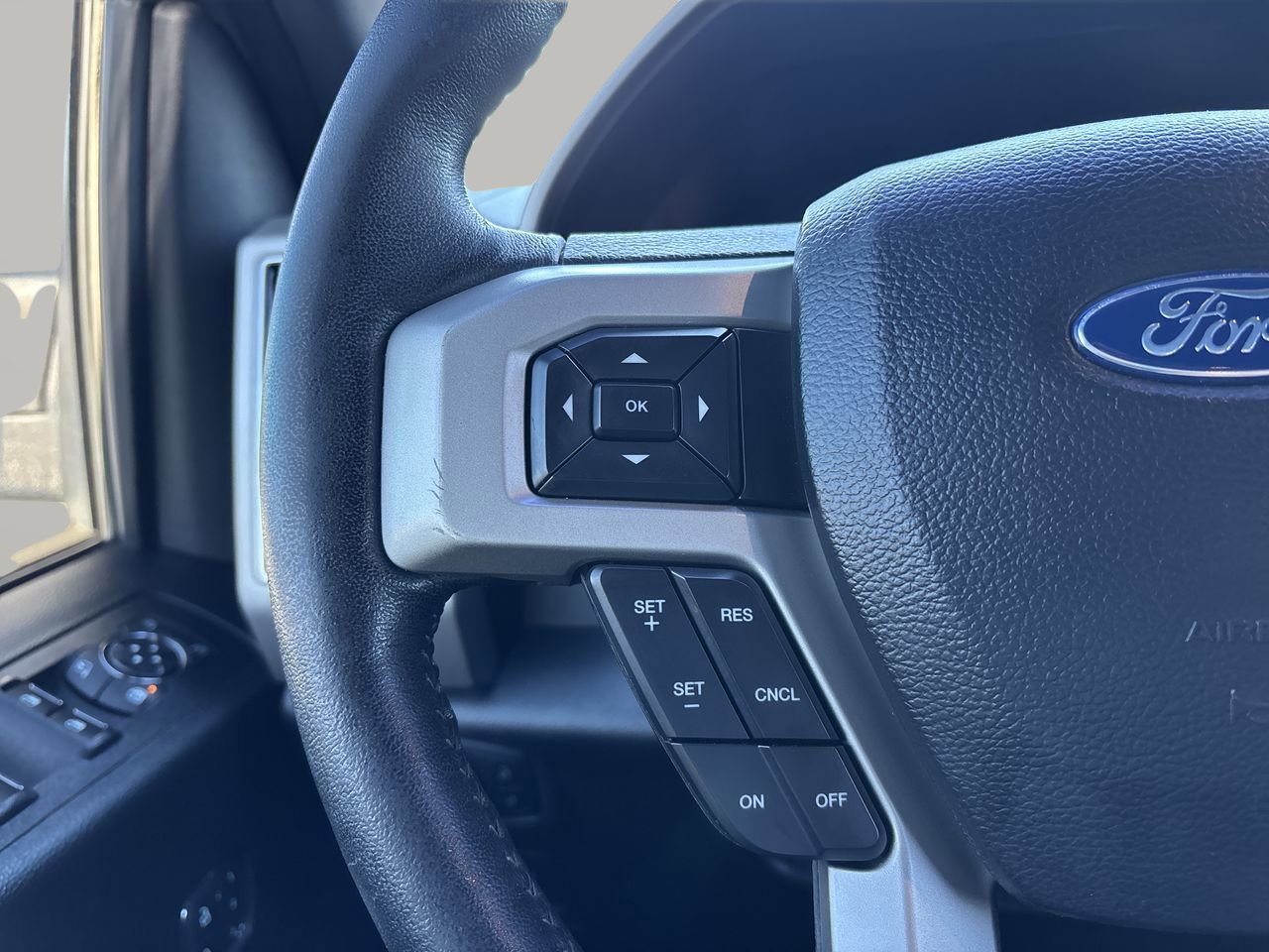 Used 2019 Ford F150 Lariat w/ Equipment Group 502A Luxury image 27