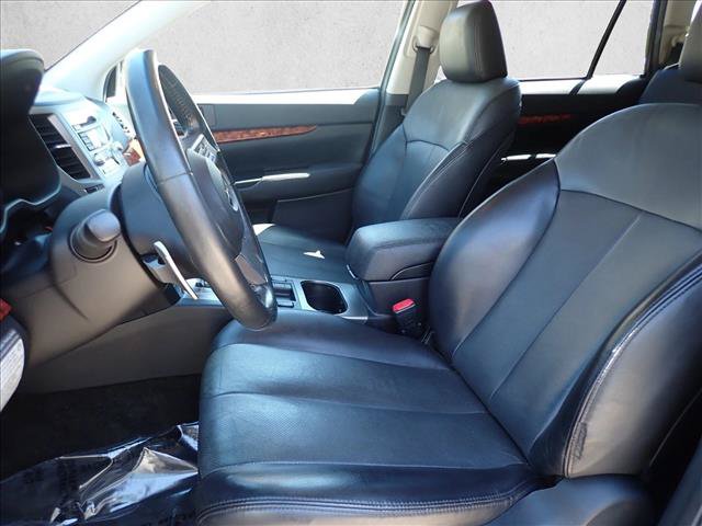 Used 2011 Subaru Outback 2.5i Limited AWD/4WD image 10