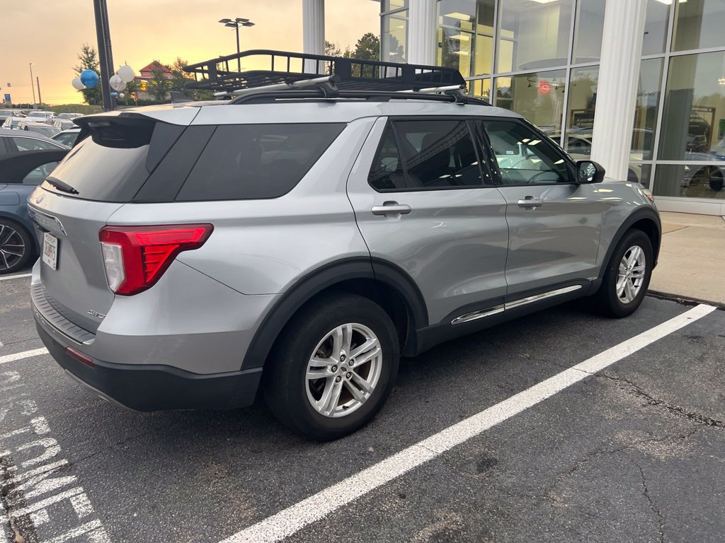 Used 2023 Ford Explorer XLT w/ Equipment Group 202A AWD/4WD image 5