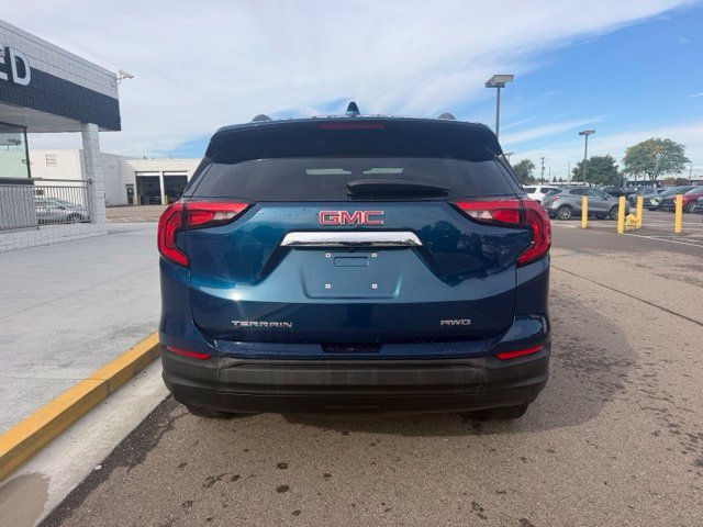 Used 2020 GMC Terrain SLE w/ Driver Convenience Package AWD/4WD image 8
