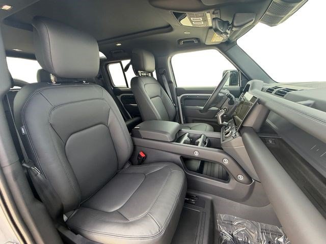 New 2026 Land Rover Defender 110 X-Dynamic SE AWD/4WD image 16