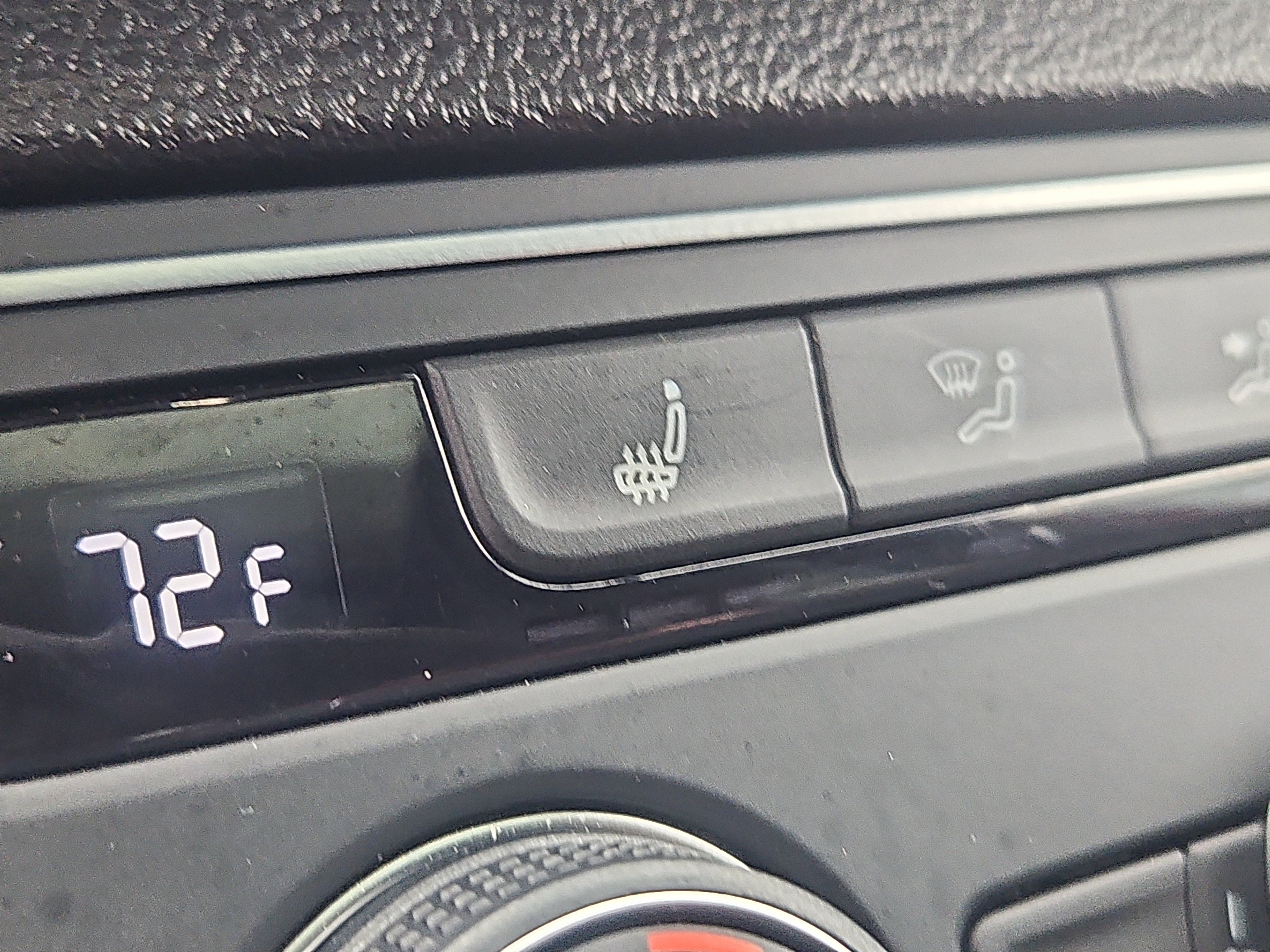 Certified 2020 Volkswagen Atlas Cross Sport SE w/ Panoramic Sunroof Package image 13