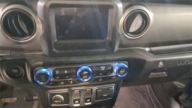 Used 2020 Jeep Wrangler Sport image 11