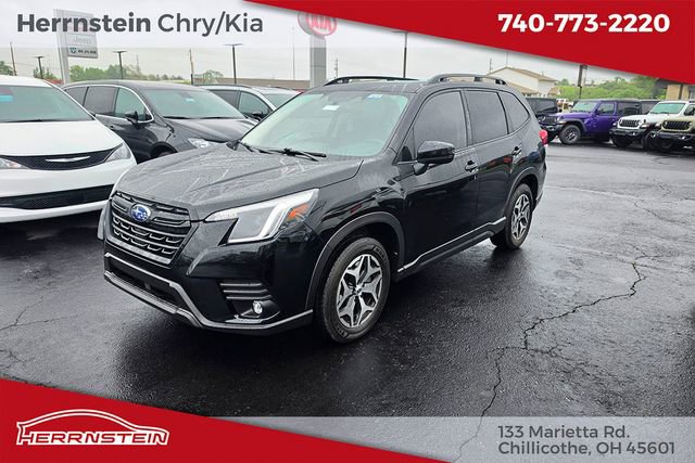 Used 2024 Subaru Forester Premium AWD/4WD image 3