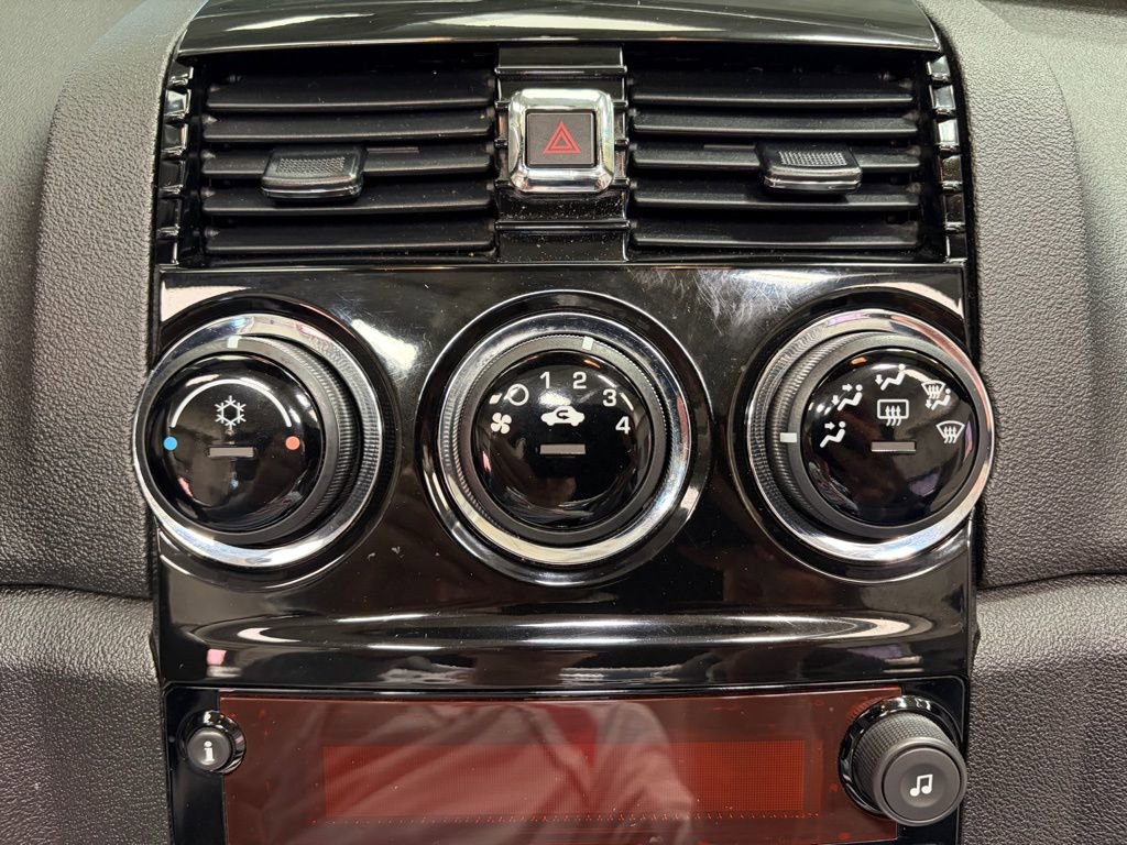 Used 2008 Saturn Sky w/ Premium Trim Package image 11