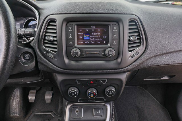 Used 2017 Jeep Compass Sport w/ Tech Group FWD image 13