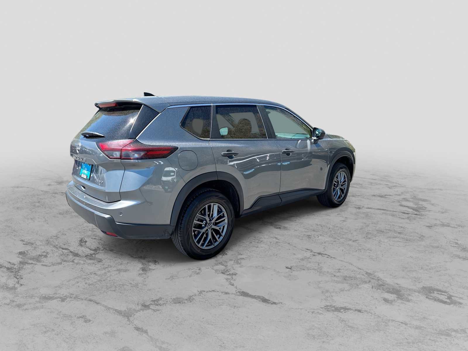 Used 2024 Nissan Rogue S AWD/4WD image 8