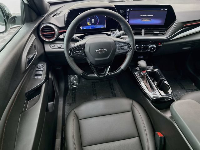 Used 2025 Chevrolet Trax RS w/ Driver Confidence Package FWD image 23
