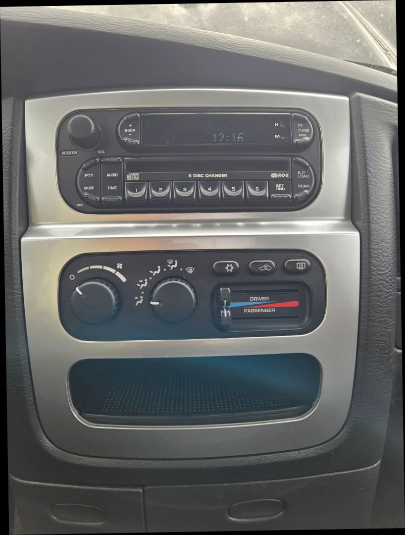 Used 2005 Dodge Ram 1500 Truck 2WD Quad Cab image 24